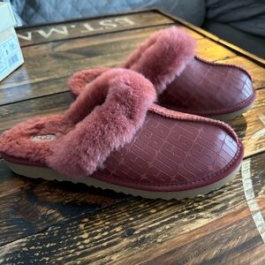 Ugg Coquette Logo Slipper - Burgundy - Brand New - Size 6